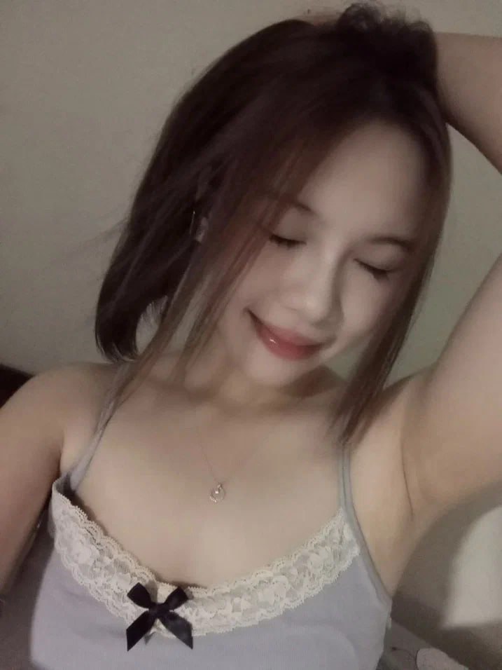Số điện thoại của chồng là số điện thoại của vợ...